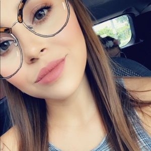 Meet your Posher, Mery